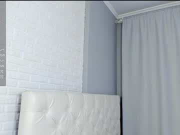 webcam girl mila_vita live cam image #5342030
