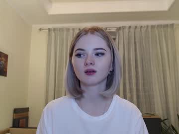webcam girl yvaine777 live cam image #1329950