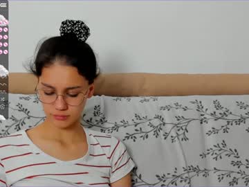 webcam couple anna_mariia live cam image #2292130