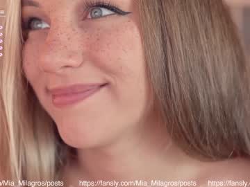 webcam girl mia_milagros live cam image #2323164