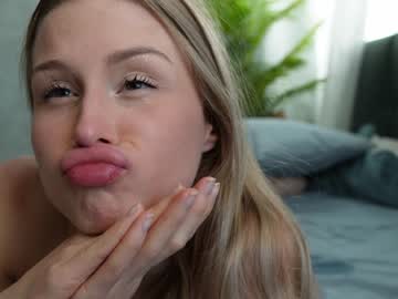 webcam girl seeunexttime live cam image #6496026