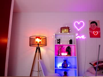 webcam girl lindabluee live cam image #3097053