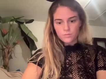 webcam girl snowbunnyass live cam image #3549247
