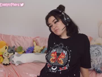 webcam girl evelynpiers live cam image #326198