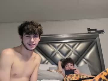 webcam man gayndepressed live cam image #3106324