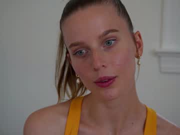 webcam girl ellaa91 live cam image #1890086