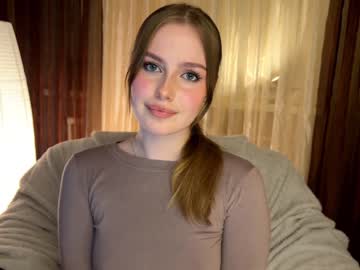 webcam girl cute_siberian_girl live cam image #5693749