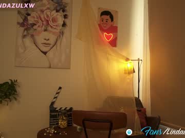 webcam girl lindabluee live cam image #5399076