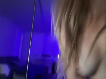 webcam girl saraloverays live cam image #4893907