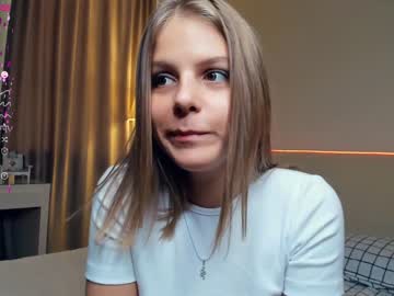 webcam girl erline_may live cam image #6819477