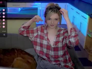 webcam girl lucydelovely live cam image #5200911