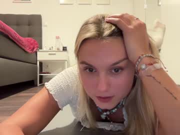 webcam girl sarahsapling live cam image #5450436