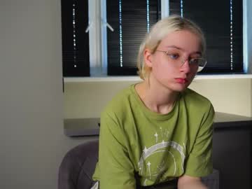 webcam girl cathrynbelger live cam image #7085428