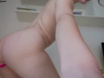 webcam girl funny_to_see_you_here live cam image #4388777