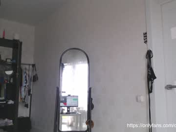 webcam girl _mllymoore_ live cam image #2267011