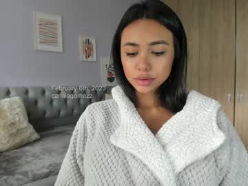 webcam girl camilagomezz live cam image #3725845