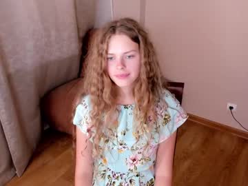 webcam girl nataly_hello live cam image #5692462