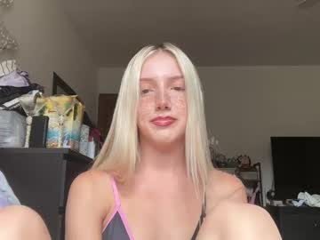 webcam girl riababe live cam image #4685104