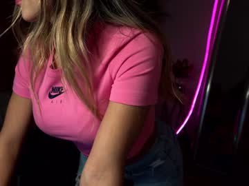 webcam girl beyllove_d live cam image #326114