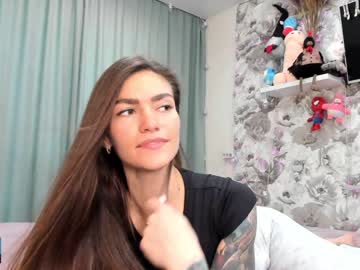 webcam girl joconda live cam image #6867542