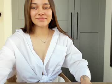 webcam girl eleonora_linn live cam image #2133475