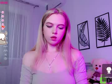 webcam girl small_blondee live cam image #3429693