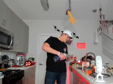 webcam man thejohnnystone live cam image #225824