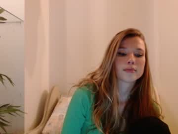 webcam girl bitter_moon live cam image #1201161