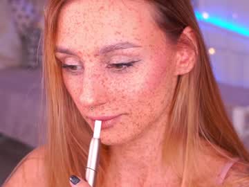 webcam girl artease live cam image #3338340