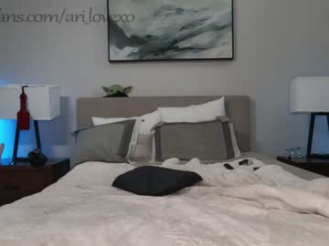 webcam couple ari_lovexo live cam image #4913563