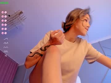 webcam girl aerri_lee live cam image #1651755