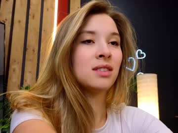 webcam girl milablush live cam image #4137697