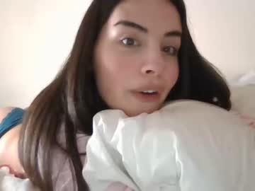 webcam girl chloekittenuk live cam image #6801304