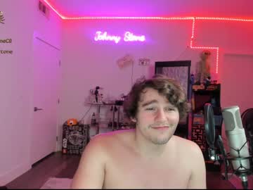 webcam man thejohnnystone live cam image #3735884