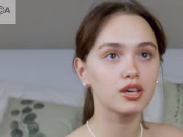 webcam girl evi_wow live cam image #5595673