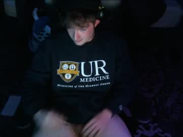 webcam man microdosing live cam image #2969733