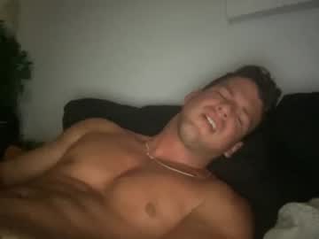 webcam man joshv1992 live cam image #2361381