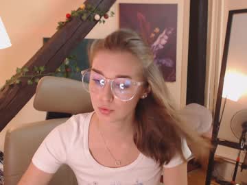 webcam girl abi_i live cam image #2548395