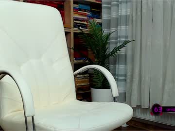 webcam girl anyarayne live cam image #2105012