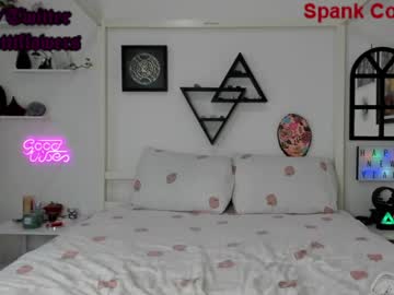webcam girl violetttflowers live cam image #884533