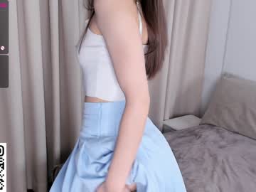 webcam girl peek_in_my_window live cam image #6357311