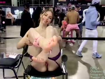 webcam girl mayasings live cam image #4262891