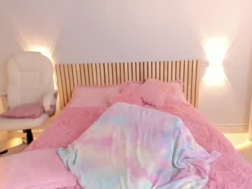webcam girl little_effy18 live cam image #4357062