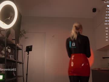 webcam girl bronnica live cam image #3426305