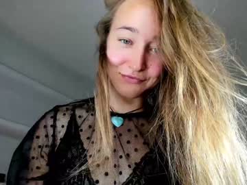 webcam girl olaya_del_mar live cam image #277519