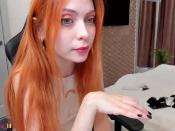 webcam girl lika_moon live cam image #2976772