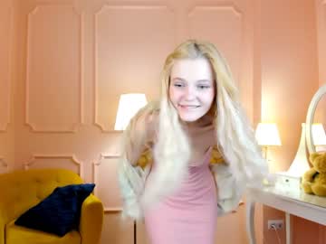 webcam girl alien_kitty_ellie live cam image #2455607