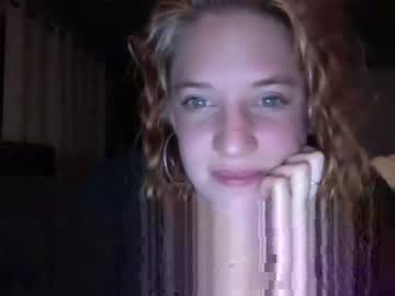 webcam girl when_hes_gone69 live cam image #1038820