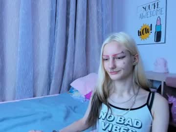 webcam girl erika__lodge live cam image #2312002