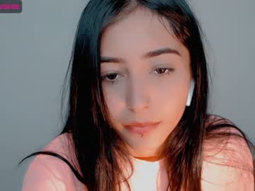 webcam girl gummy_bear7 live cam image #2722203